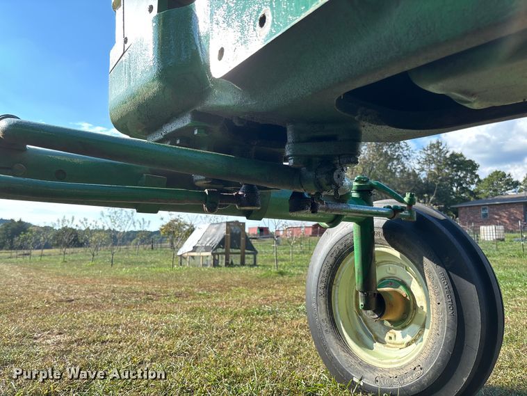 image for item EV3161 1965 Oliver 1650 tractor