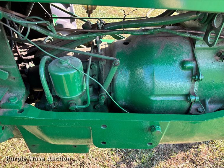 image for item EV3161 1965 Oliver 1650 tractor