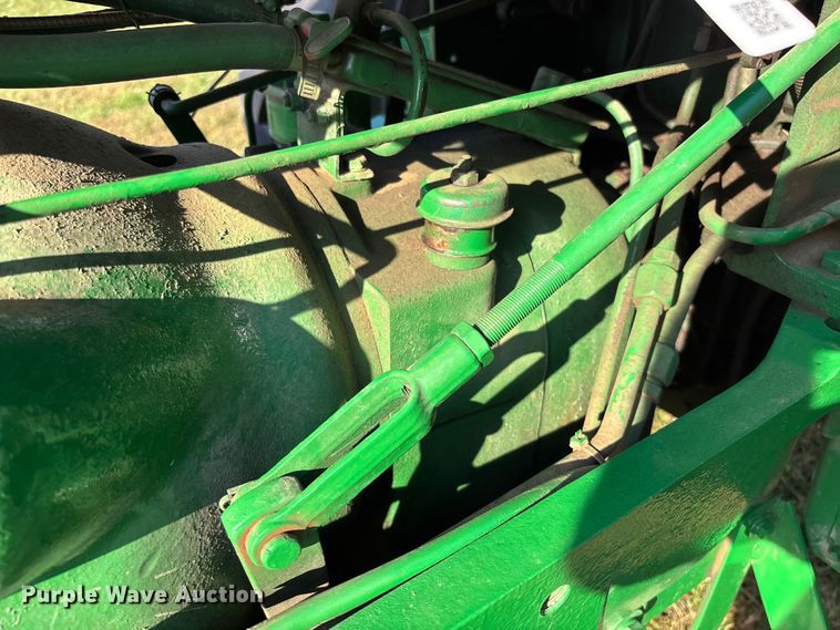 image for item EV3161 1965 Oliver 1650 tractor