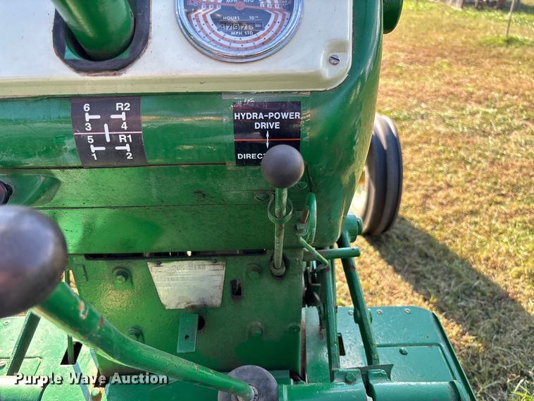 image for item EV3161 1965 Oliver 1650 tractor