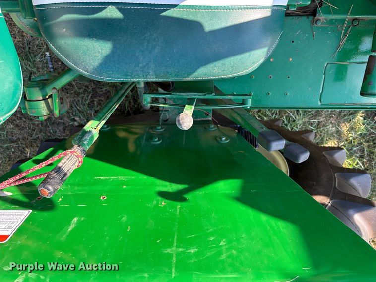 image for item EV3161 1965 Oliver 1650 tractor