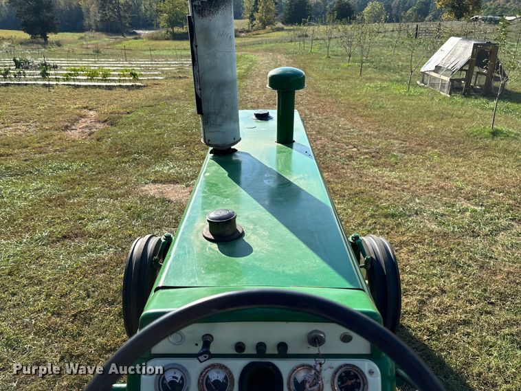 image for item EV3161 1965 Oliver 1650 tractor