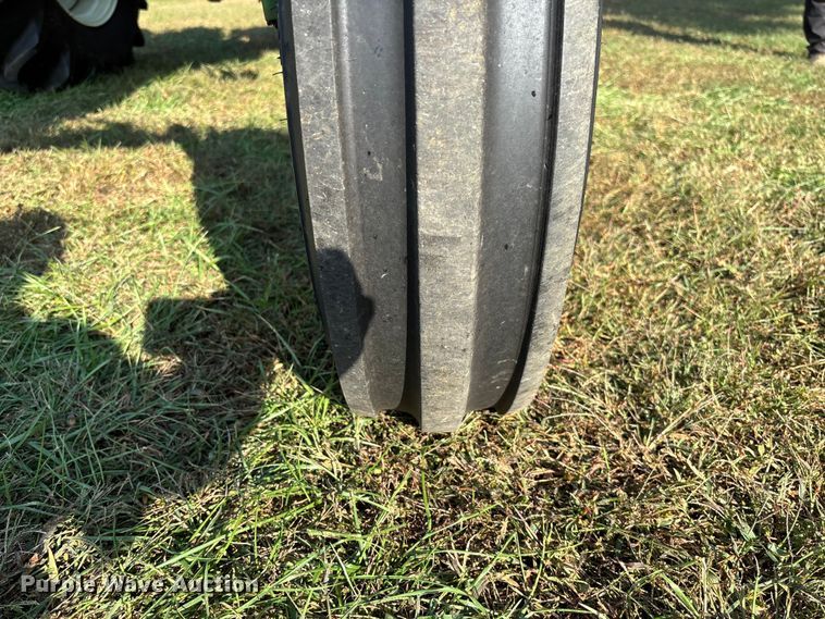 image for item EV3161 1965 Oliver 1650 tractor