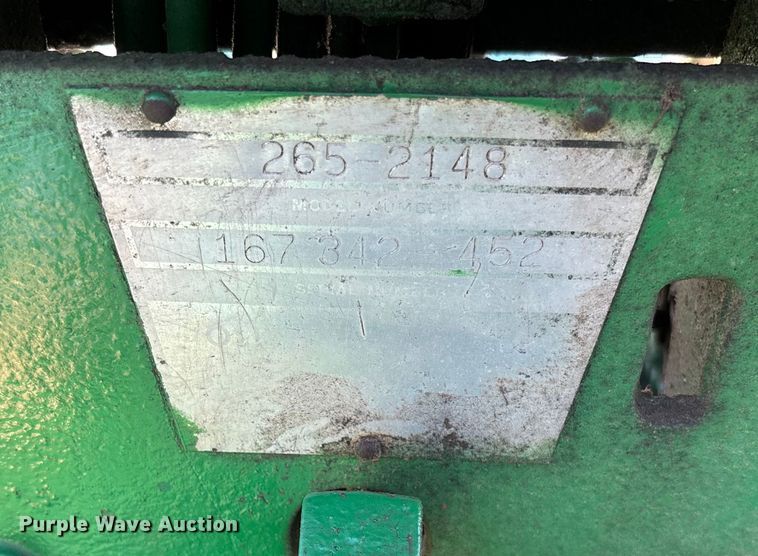 image for item EV3161 1965 Oliver 1650 tractor