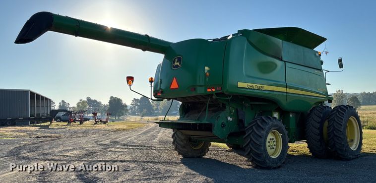 image for item EV3165 John Deere 9670 STS RWA combine