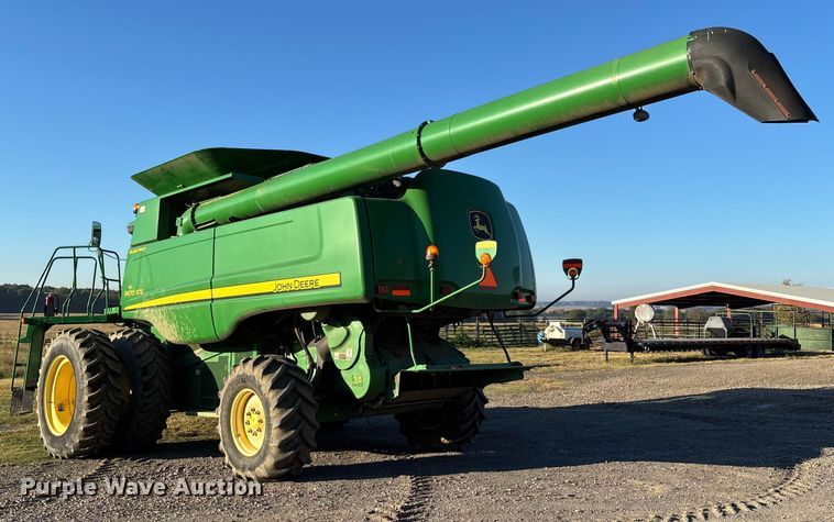 image for item EV3165 John Deere 9670 STS RWA combine