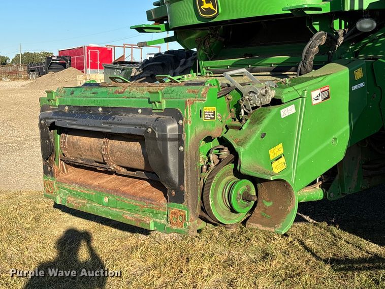 image for item EV3165 John Deere 9670 STS RWA combine