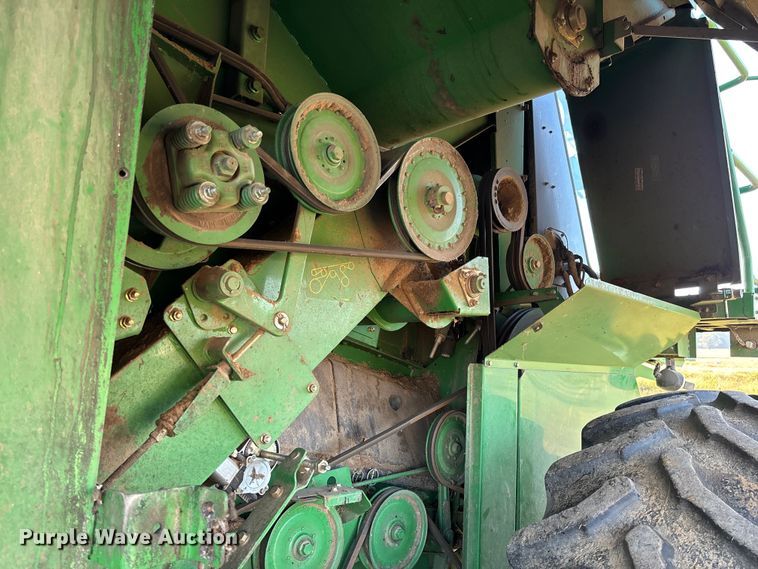 image for item EV3165 John Deere 9670 STS RWA combine