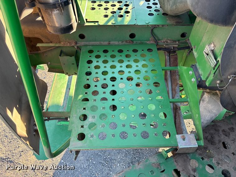 image for item EV3165 John Deere 9670 STS RWA combine