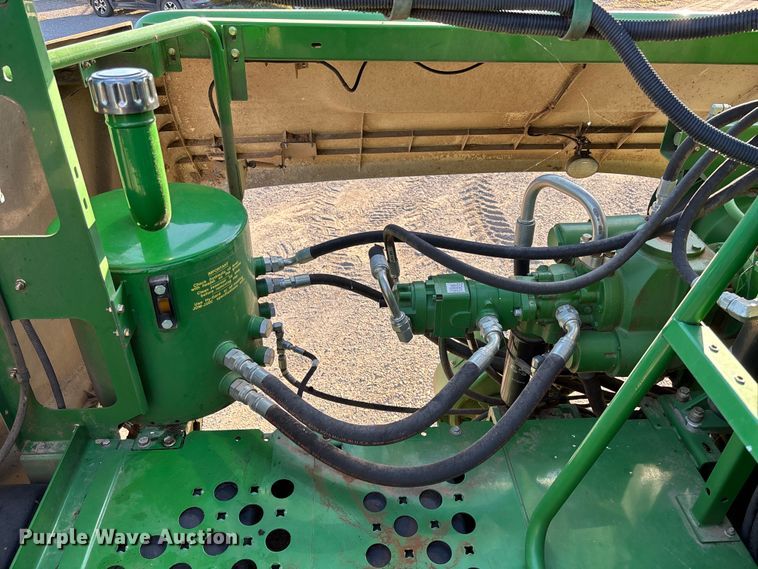 image for item EV3165 John Deere 9670 STS RWA combine
