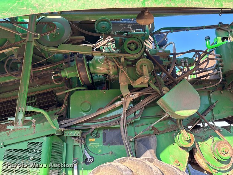 image for item EV3165 John Deere 9670 STS RWA combine