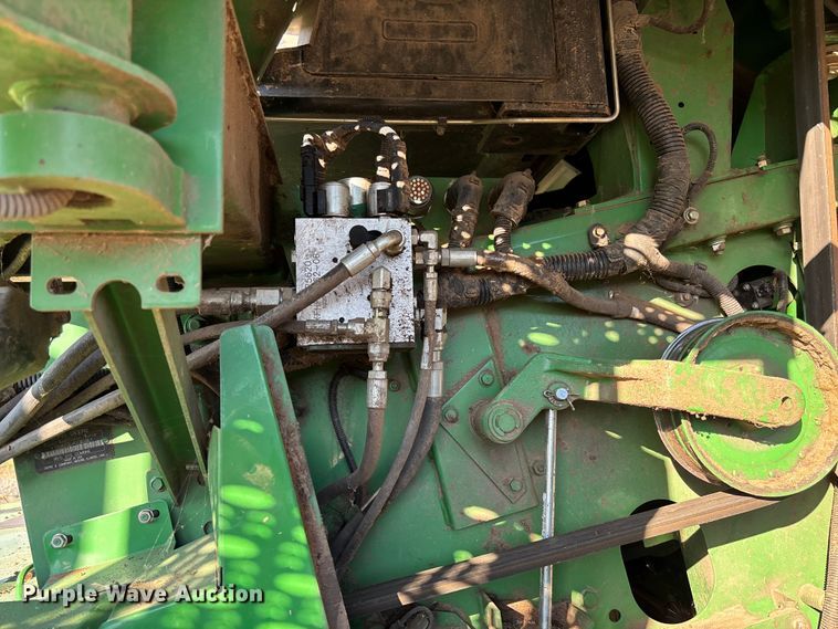 image for item EV3165 John Deere 9670 STS RWA combine