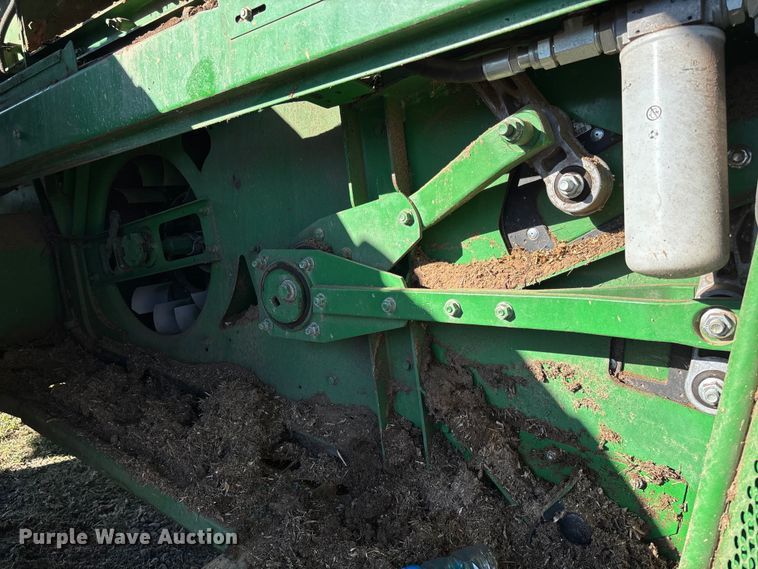 image for item EV3165 John Deere 9670 STS RWA combine