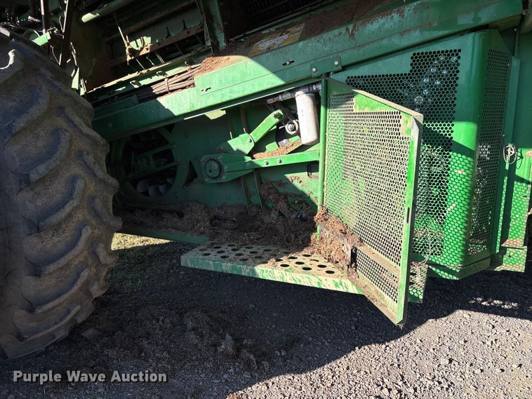 image for item EV3165 John Deere 9670 STS RWA combine