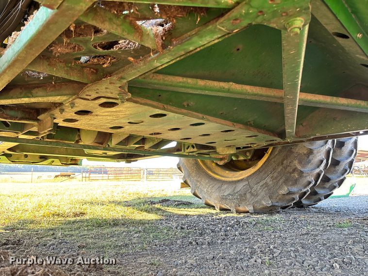 image for item EV3165 John Deere 9670 STS RWA combine