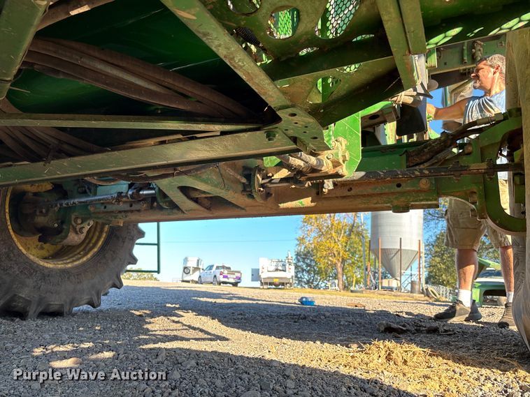 image for item EV3165 John Deere 9670 STS RWA combine