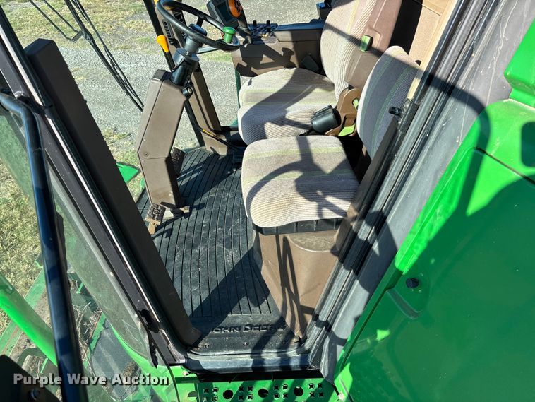 image for item EV3165 John Deere 9670 STS RWA combine
