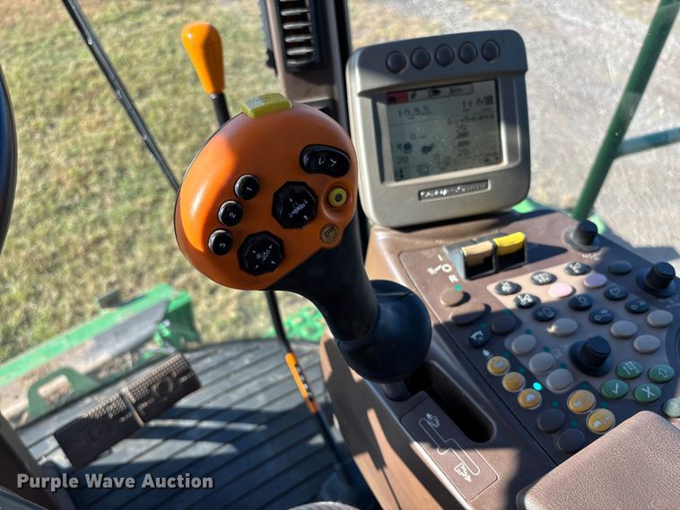 image for item EV3165 John Deere 9670 STS RWA combine
