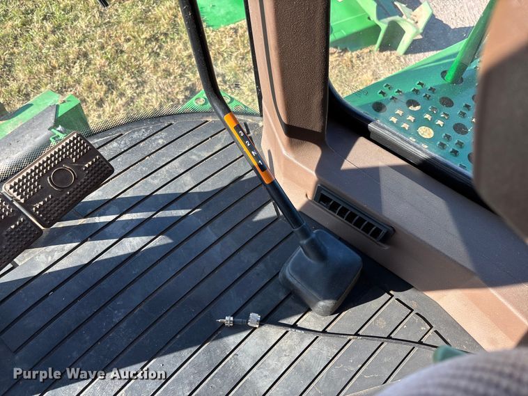 image for item EV3165 John Deere 9670 STS RWA combine