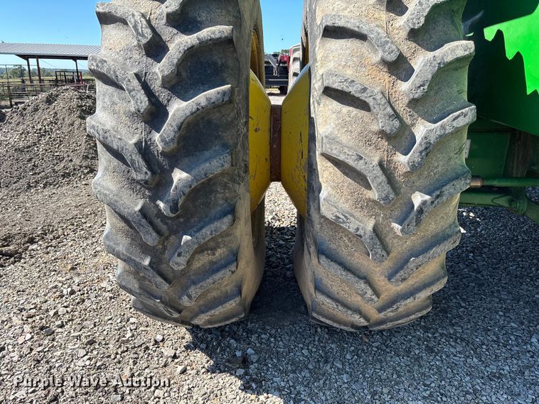 image for item EV3165 John Deere 9670 STS RWA combine