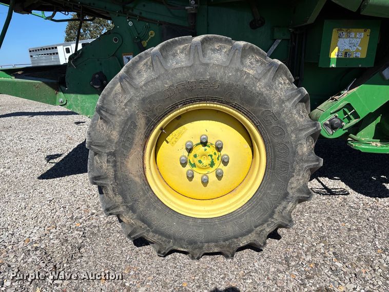 image for item EV3165 John Deere 9670 STS RWA combine