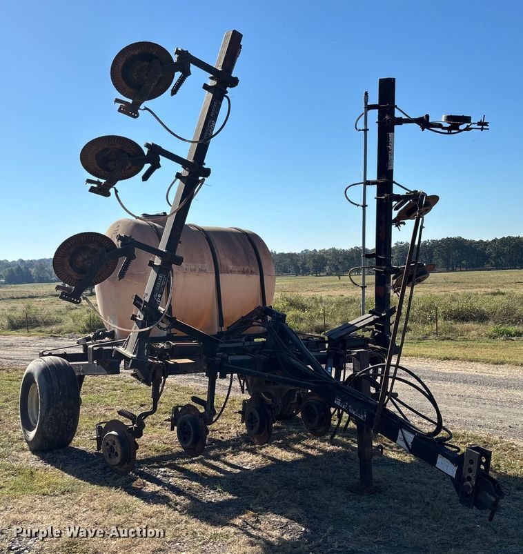 image for item EV3166 Adams NH3 applicator