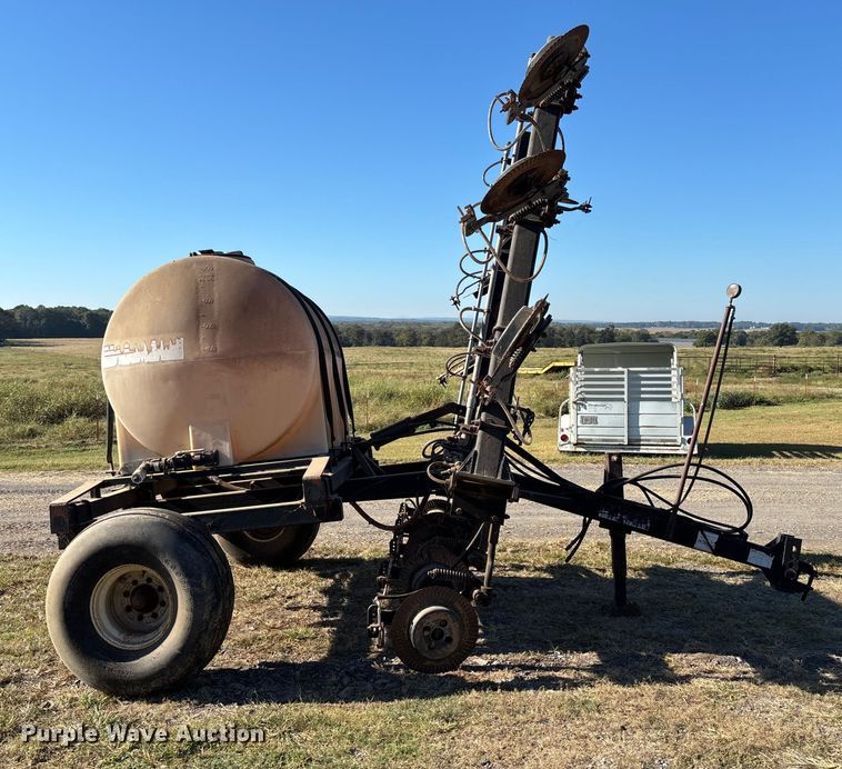 image for item EV3166 Adams NH3 applicator