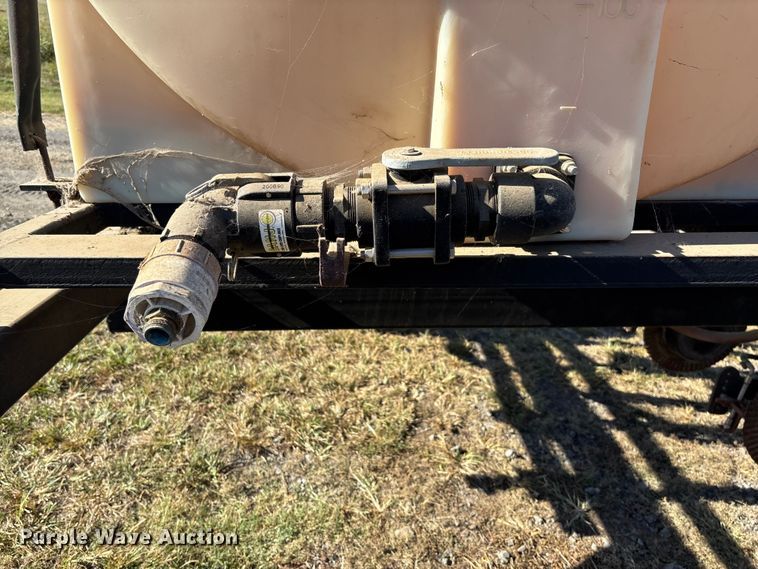 image for item EV3166 Adams NH3 applicator