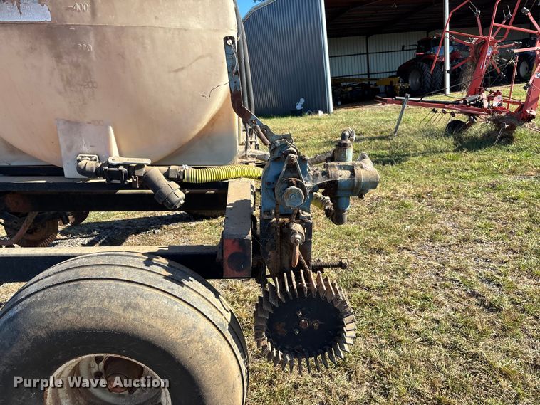 image for item EV3166 Adams NH3 applicator