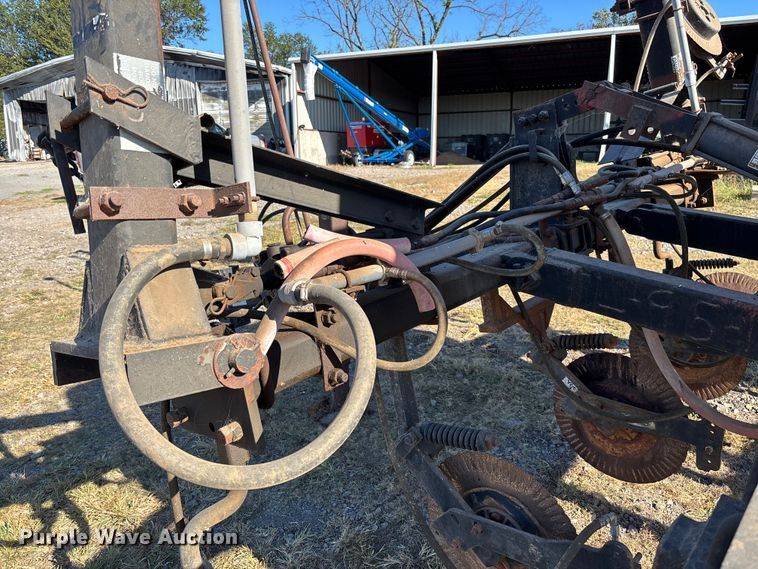 image for item EV3166 Adams NH3 applicator