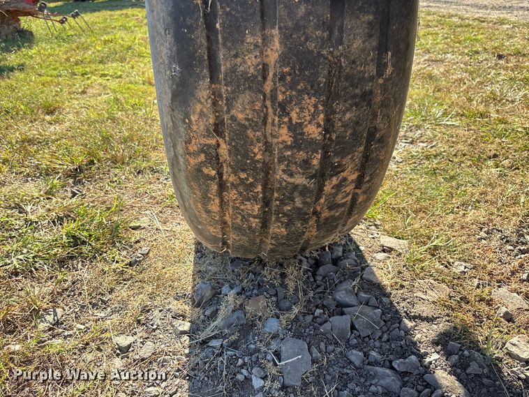 image for item EV3166 Adams NH3 applicator