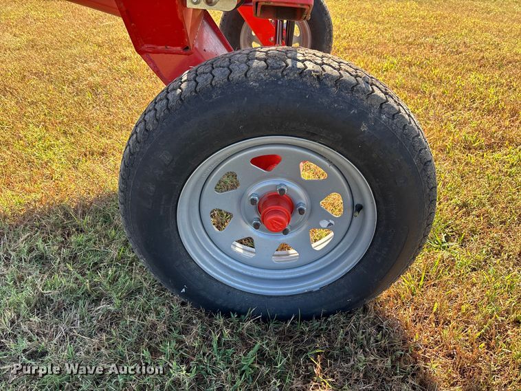 image for item EV3167 Kuhn SR110 GII hay rake