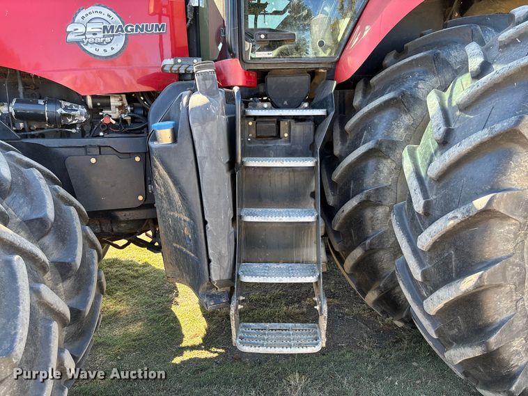 image for item EV3170 2013 Case-IH Magnum 315 MFWD tractor