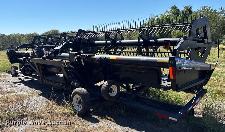 image for item EV3174 Macdon 974 flex draper head