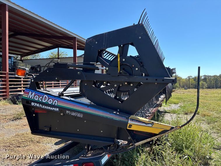 image for item EV3174 Macdon 974 flex draper head