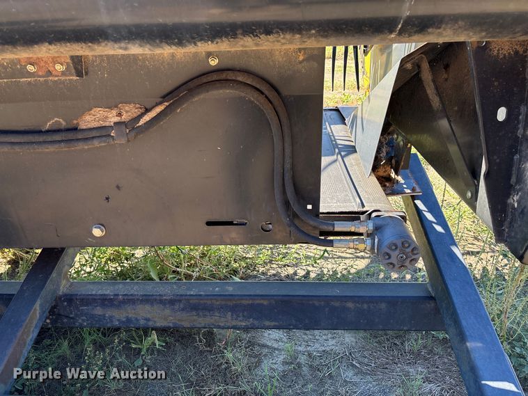 image for item EV3174 Macdon 974 flex draper head