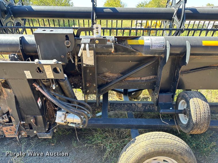 image for item EV3174 Macdon 974 flex draper head