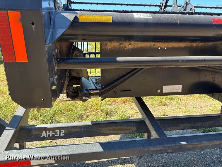 image for item EV3174 Macdon 974 flex draper head