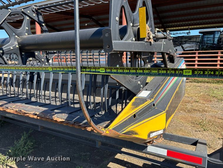 image for item EV3174 Macdon 974 flex draper head