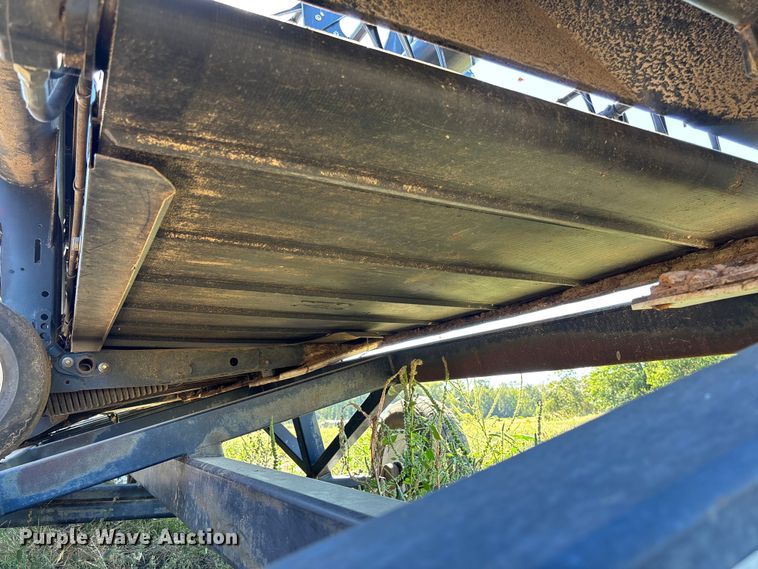 image for item EV3174 Macdon 974 flex draper head