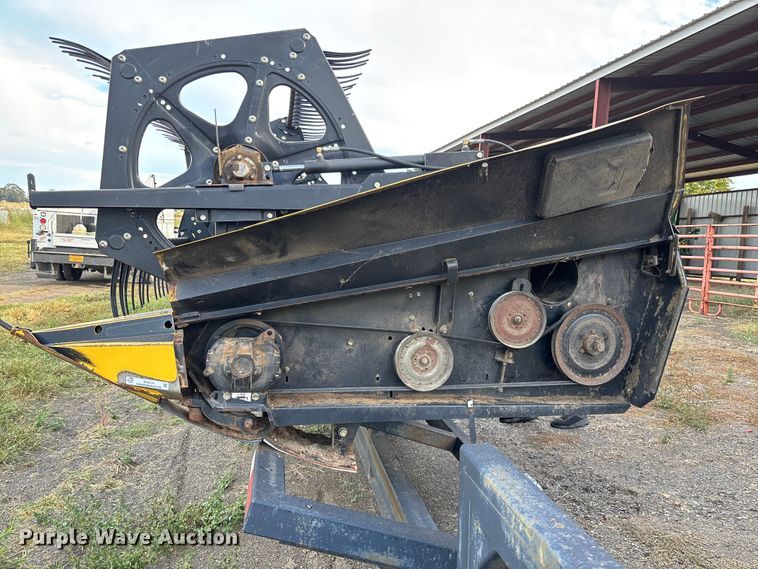 image for item EV3174 Macdon 974 flex draper head