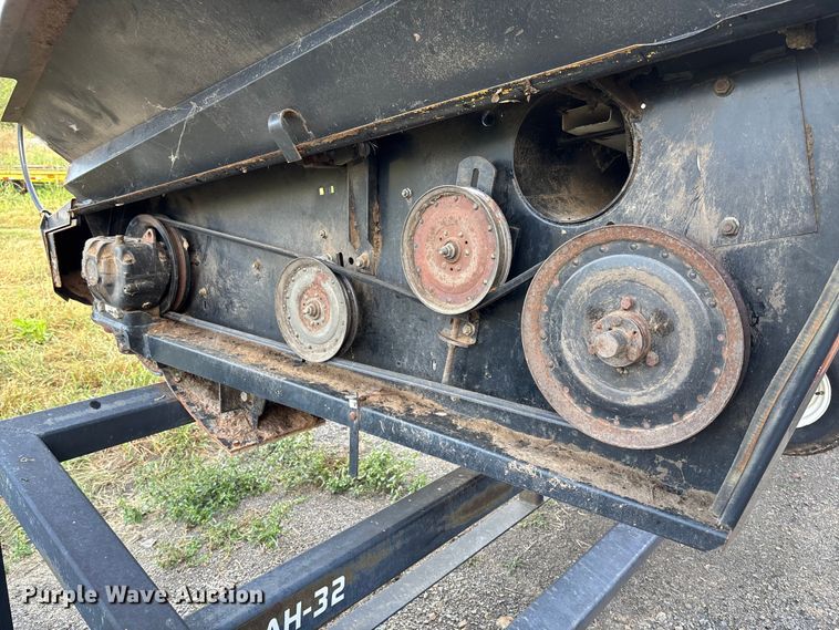 image for item EV3174 Macdon 974 flex draper head