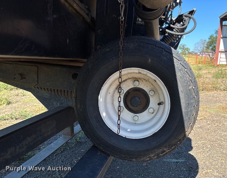 image for item EV3174 Macdon 974 flex draper head