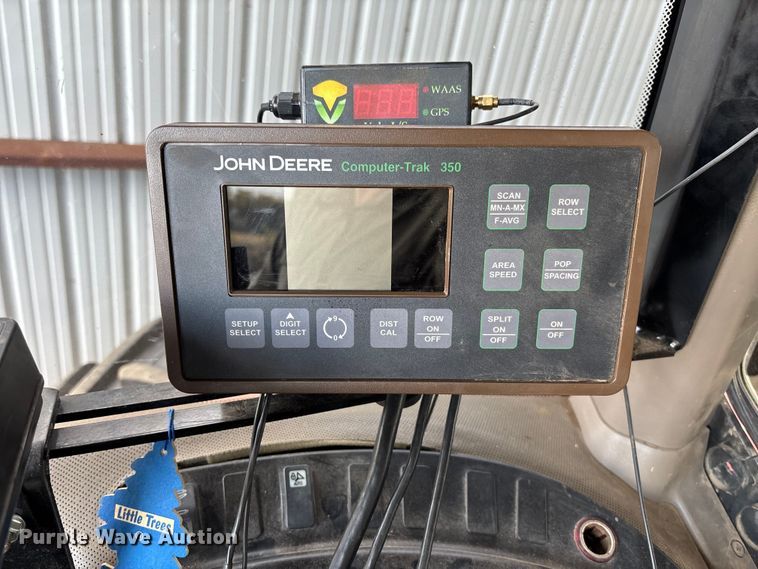 image for item EV3175 2022 John Deere 1745 split row planter