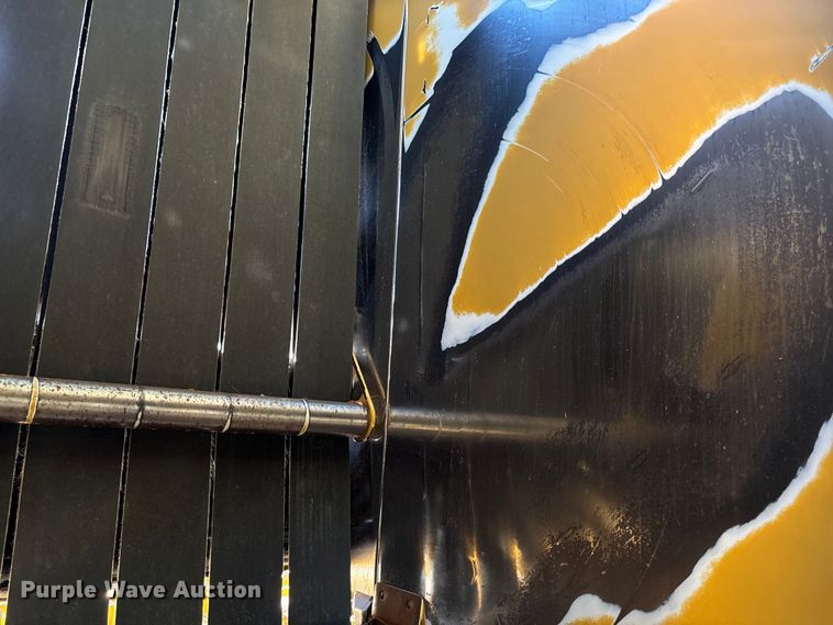 image for item EV3179 2020 Vermeer 604R round baler