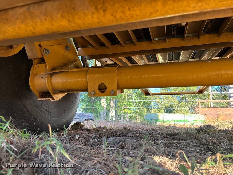 image for item EV3179 2020 Vermeer 604R round baler