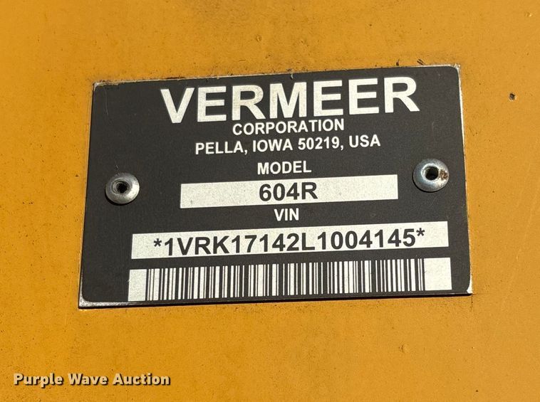 image for item EV3179 2020 Vermeer 604R round baler