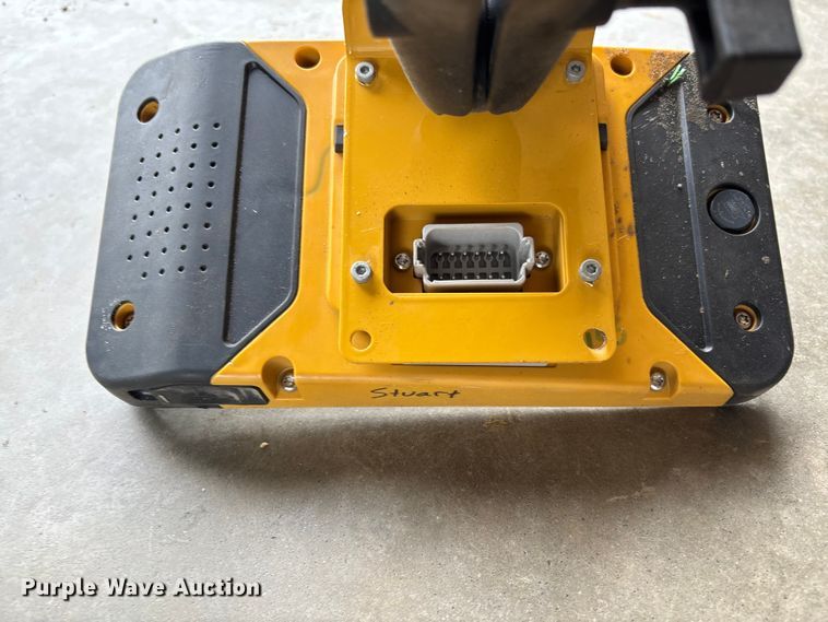 image for item EV3179 2020 Vermeer 604R round baler