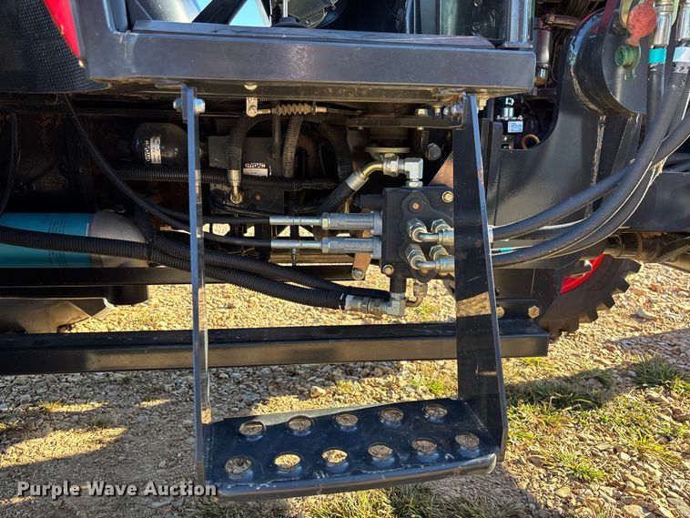 image for item EV3190 Branson 5835R MFWD tractor