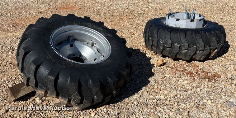 image for item EV3190 Branson 5835R MFWD tractor